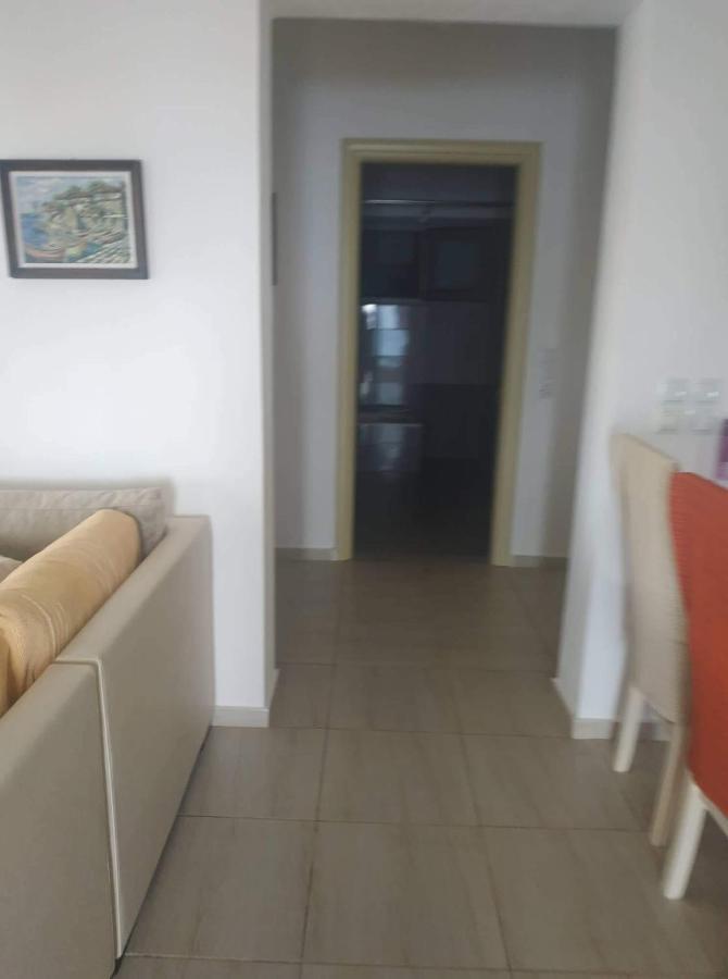 View Apartment Lukove Luaran gambar