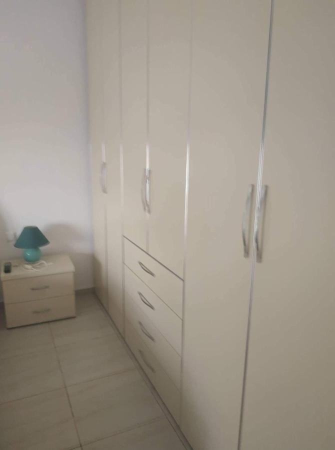 View Apartment Lukove Luaran gambar